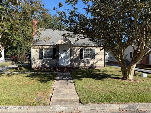 307 Warn St, Jacksonville, NC, 28540-5413 | Card Image
