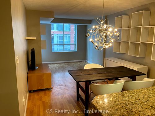 517-140 Simcoe Street, Toronto, ON, M5H4E9 | Card Image