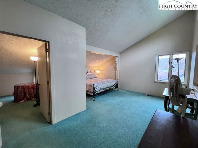 loft area | Image 20