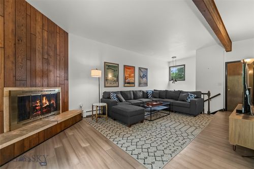 704 S 16th Ave, Bozeman, MT, 59715-4120 | Card Image
