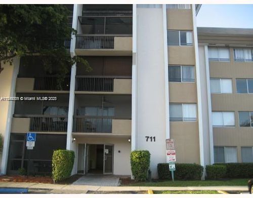 apt-410-711 N Pine Island Rd, Plantation, FL, 33324-1320 | Card Image