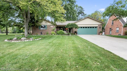 30150 Marquette St, Garden City, MI, 48135-3603 | Card Image