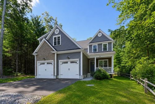 74 King Philip Rd, Norton, MA, 02766-3022 | Card Image