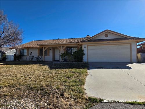 15501 Via Bahia St, Hesperia, CA, 92345-4424 | Card Image