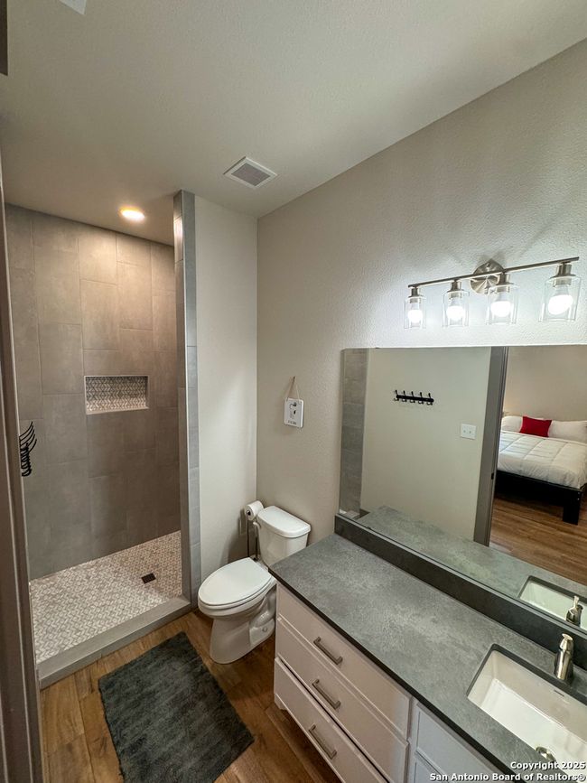 34 Lazy Dr, House other with 5 bedrooms, 6 bathrooms and null parking in Concan TX | Image 20
