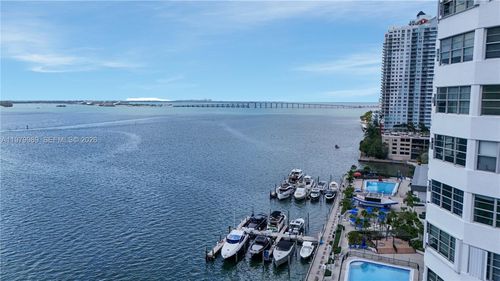 apt-1070-801 Brickell Bay Dr, Miami, FL, 33131-2938 | Card Image