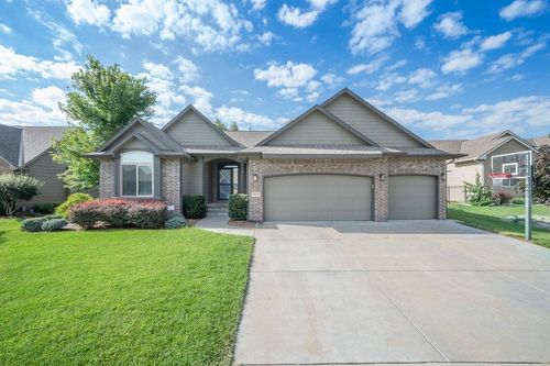3110 N Landon Cir, Wichita, KS, 67205-7500 | Card Image