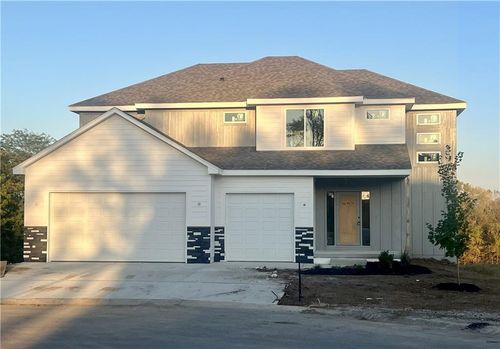 1345 N Holland Dr, Independence, MO, 64056-3116 | Card Image