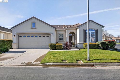 309 Upton Pyne Dr, Brentwood, CA, 94513-6458 | Card Image