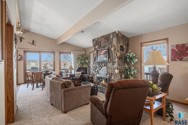 59 S Harmon Dr, House other with 2 bedrooms, 2 bathrooms and null parking in Mitchell SD | Image 4