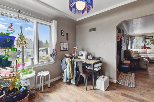 923 1 St St S, House other with 4 bedrooms, 2 bathrooms and null parking in Shelby MT | Image 16