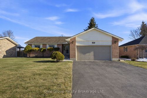 38 Adams Ave, Tillsonburg, ON, N4G5B3 | Card Image