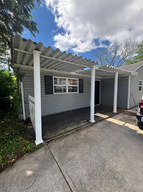 8405 Pippin Rd, Cincinnati, OH, 45239 | Card Image
