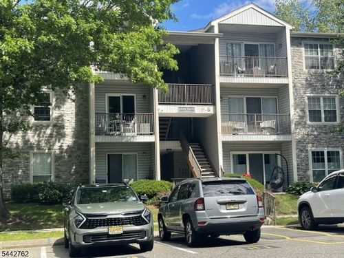 237 Robertson Way, Lincoln Park, NJ, 07035-1856 | Card Image