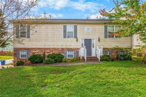 250 Braeburn Dr, Winston-Salem, NC, 27127-4692 | Card Image