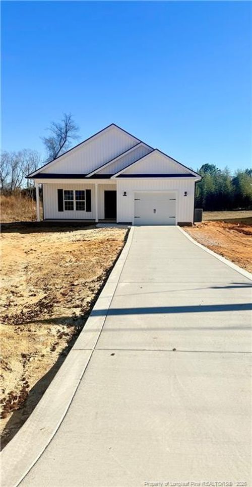 604 Cypress St, Roseboro, NC, 28382-5529 | Card Image