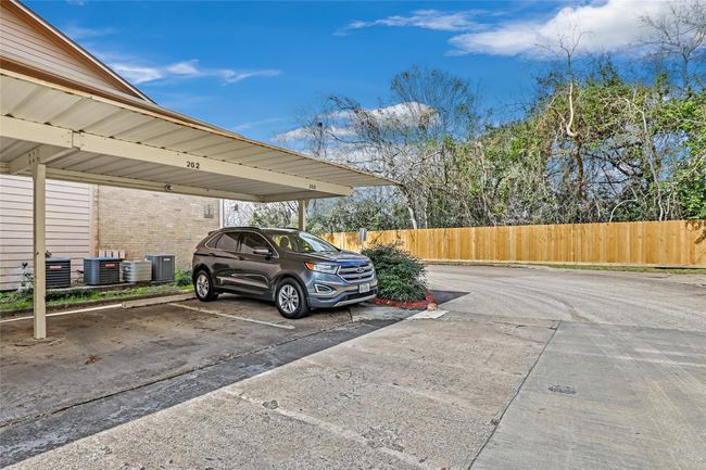 Covered Parking | Image 17