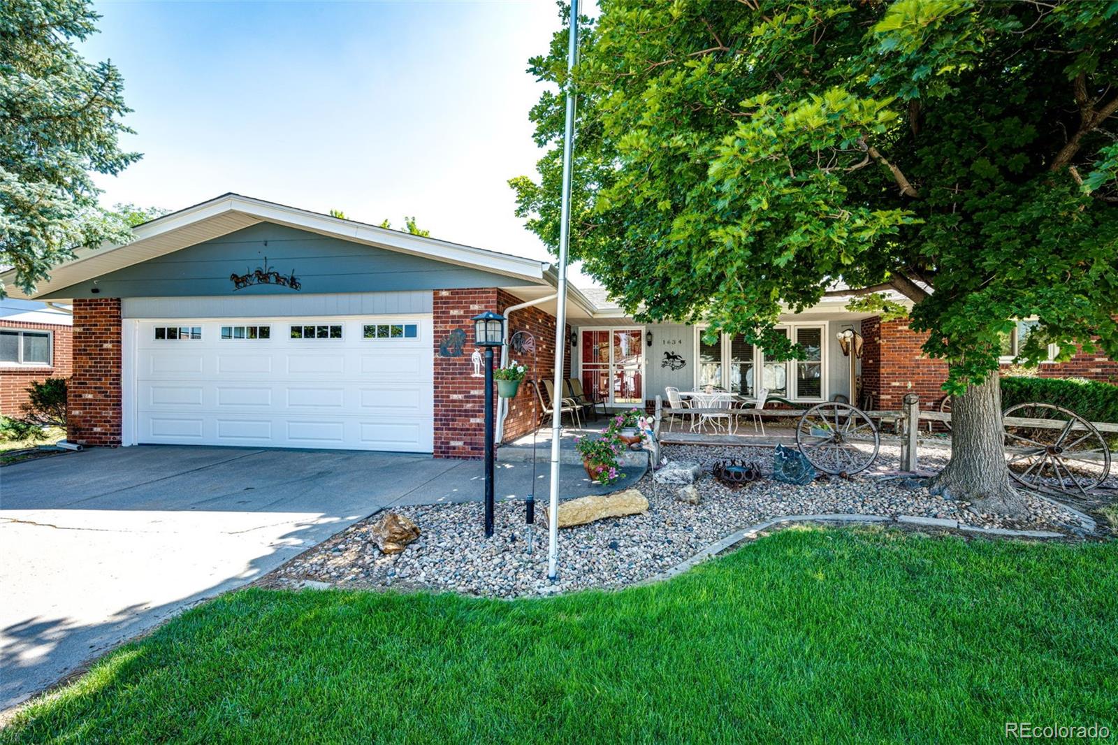 Longbranch St, Strasburg, CO 80136
