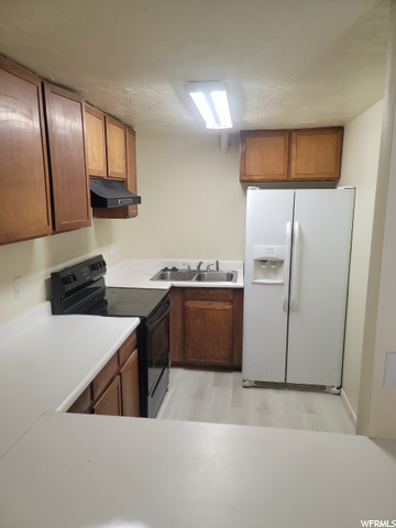 7200 , Magna, UT 84044