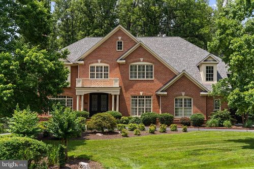 1108 Hobnail Ct, GREAT FALLS, VA, 22066-2033 | Card Image