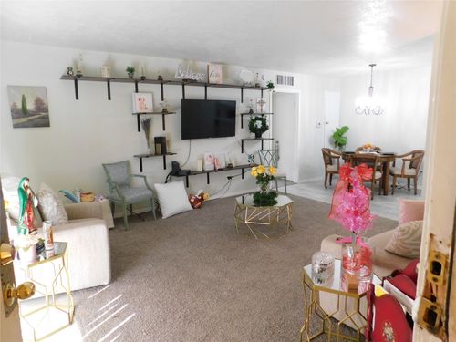 apt-46-3131 Cummins St, Houston, TX, 77027-5845 | Card Image