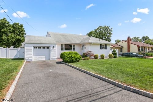 13 Briarwood Dr, Somerset, NJ, 08873-1905 | Card Image