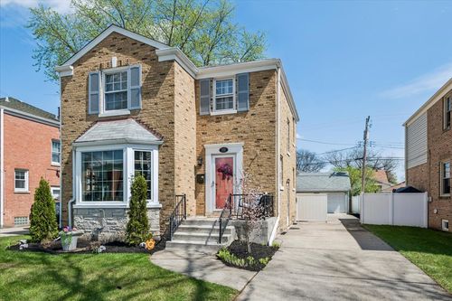 7151 N Ottawa Ave, Chicago, IL, 60631-1055 | Card Image