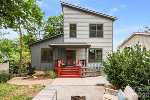 31 Lilac St, Asheville, NC, 28806-3210 | Card Image
