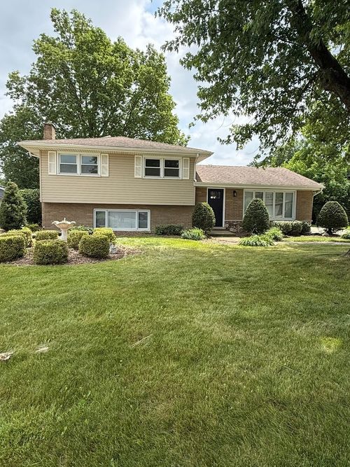 12537 S Menard Ave, Palos Heights, IL, 60463-2423 | Card Image