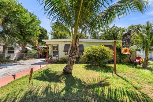 3032 Stanford Rd, West Palm Beach, FL, 33405-1537 | Card Image