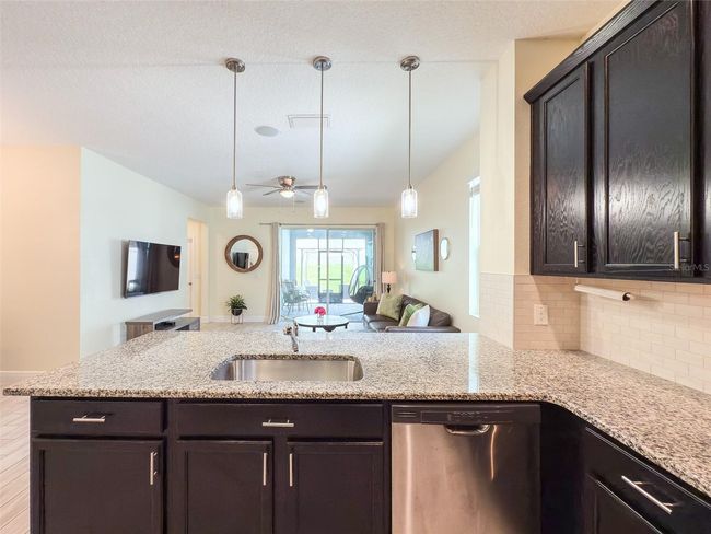Kitchen | Image 11