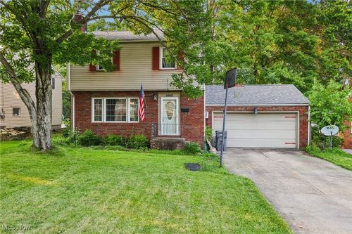 2992 Eldora Dr, Youngstown, OH, 44511-1248 | Card Image