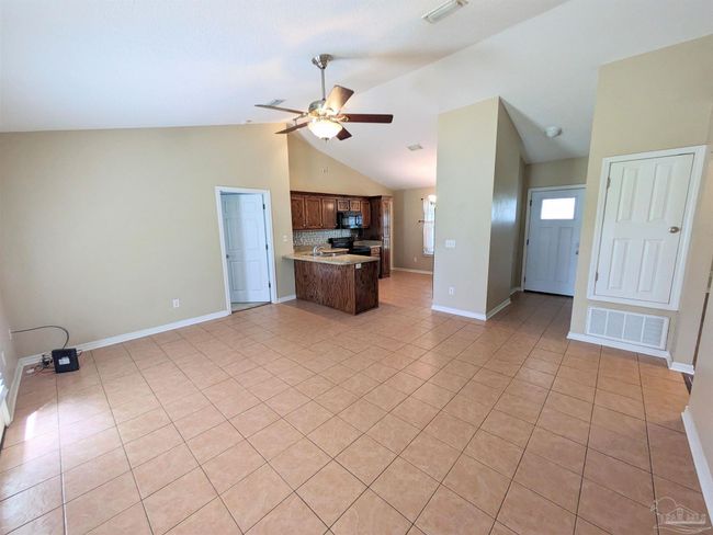 4920 Mayo Cir, House other with 3 bedrooms, 2 bathrooms and 1 parking in Pace FL | Image 9