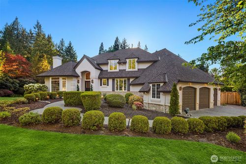 15817 277th Ave Ne, Duvall, WA, 98019-8533 | Card Image