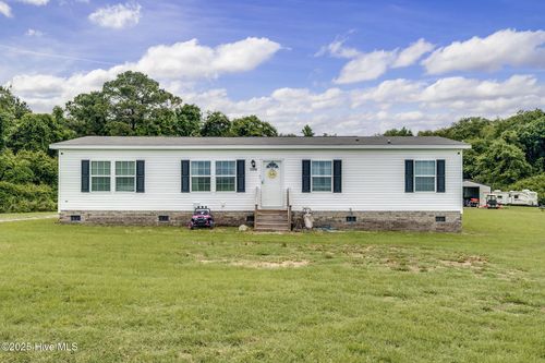 1119 Red Hill Rd, Mount Olive, NC, 28365-5407 | Card Image