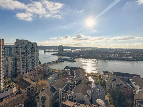 2004-1 Renaissance Sq, New Westminster, BC, V3M0B6 | Card Image