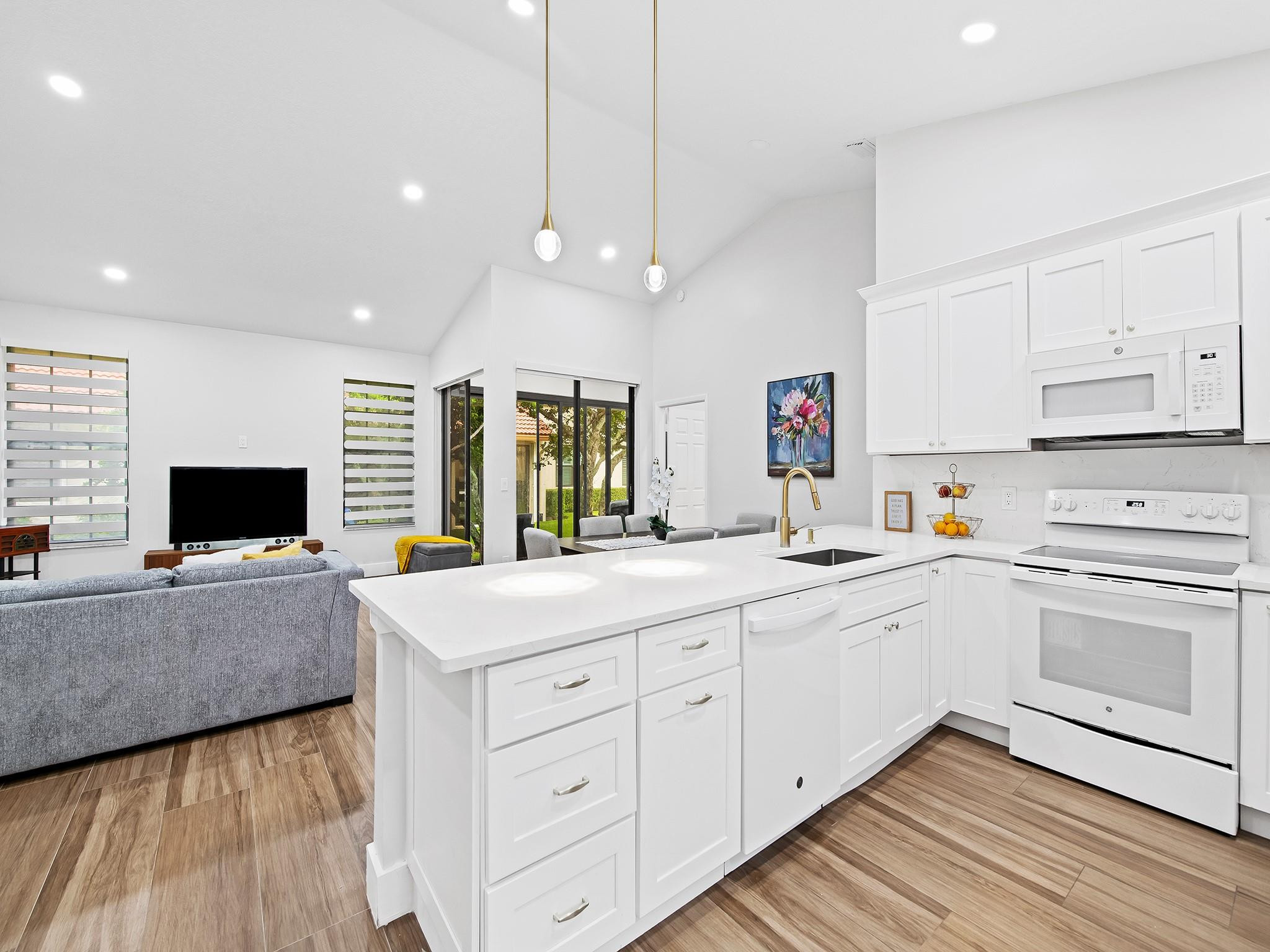 Residential Lease in Boynton Beach 4