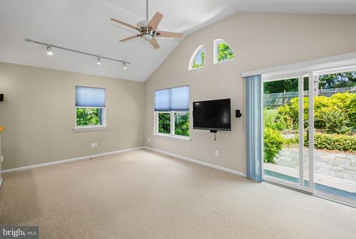 35 San Diego Dr, Magnolia, NJ, 08049-1638 | Card Image