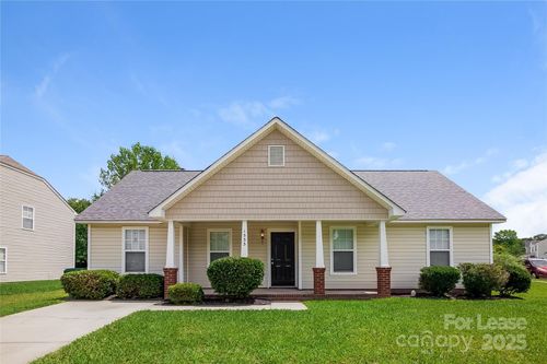 1533 Long Paw Ln, Charlotte, NC, 28214-7704 | Card Image