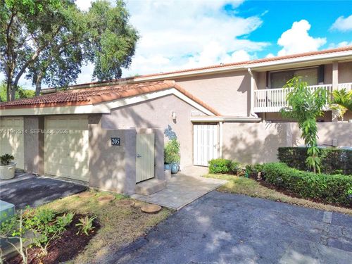 33-205 Bonnie Brae Way, Hollywood, FL, 33021 | Card Image