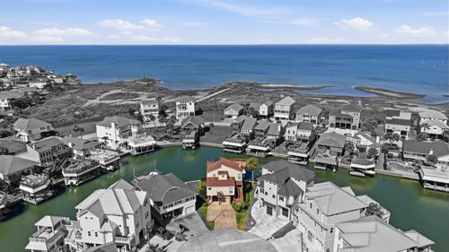 3902 Island Court, Galveston, TX, 77554 | Card Image