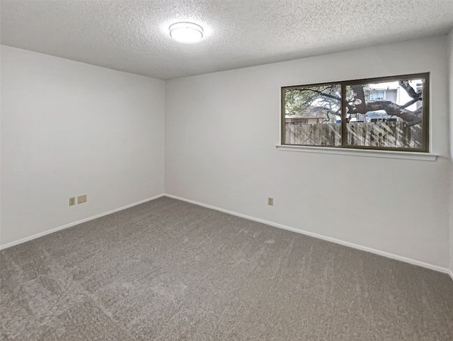 11510 Powder Mill Trl, House other with 4 bedrooms, 2 bathrooms and 2 parking in Austin TX | Image 5