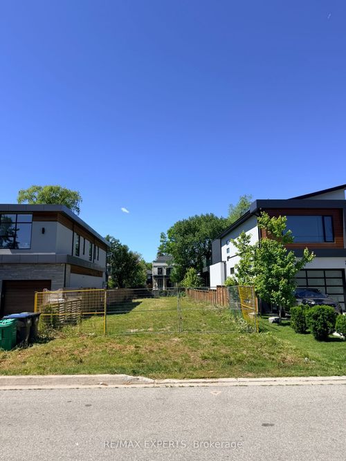 755 Montbeck Cres, Mississauga, ON, L5G1P4 | Card Image