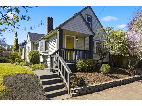 1775 Ne Holman St, Portland, OR, 97211 | Card Image