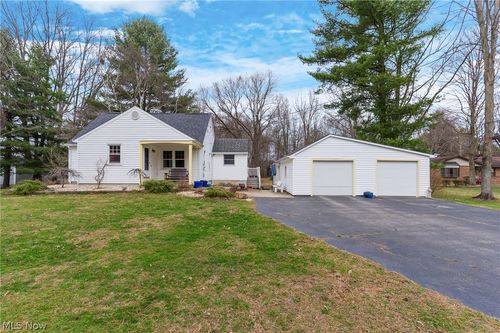 7441 Hubbard Bedford Road, Hubbard, OH, 44425 | Card Image