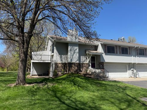 615 Evergreen Dr, Burnsville, MN, 55337-4668 | Card Image