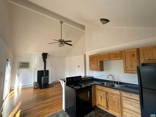 2432 Eastham Hl, CHARLOTTESVILLE, VA, 22911-6041 | Card Image