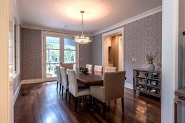 34 Posthill Dr Sw, House detached with 6 bedrooms, 3 bathrooms and 7 parking in Calgary AB | Image 7
