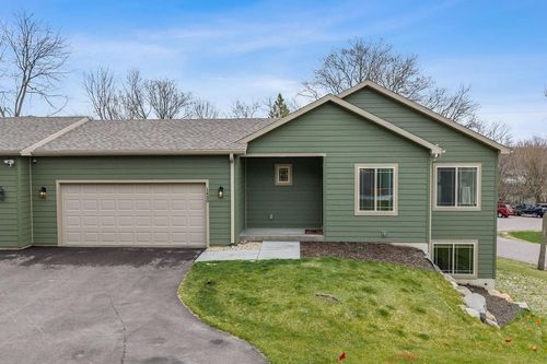1430 Martiny Ct, Baraboo, WI, 53913-1507 | Card Image