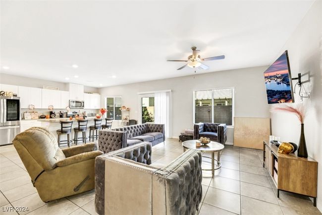 1054 Twincrest Ave, House other with 4 bedrooms, 3 bathrooms and null parking in North Las Vegas NV | Image 9